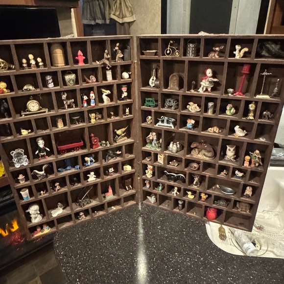 Other - Vintage Printer’s Tray Filled w/ 100+ Miniatures • Advertising • Metal & Japan!!